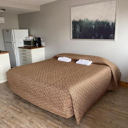 Caribou Lodge And Motel Soda Springs Esterno foto
