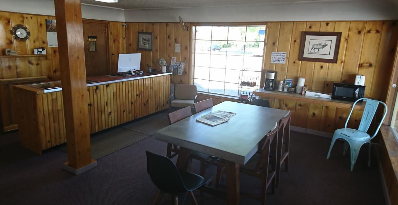 Caribou Lodge And Motel Soda Springs Esterno foto