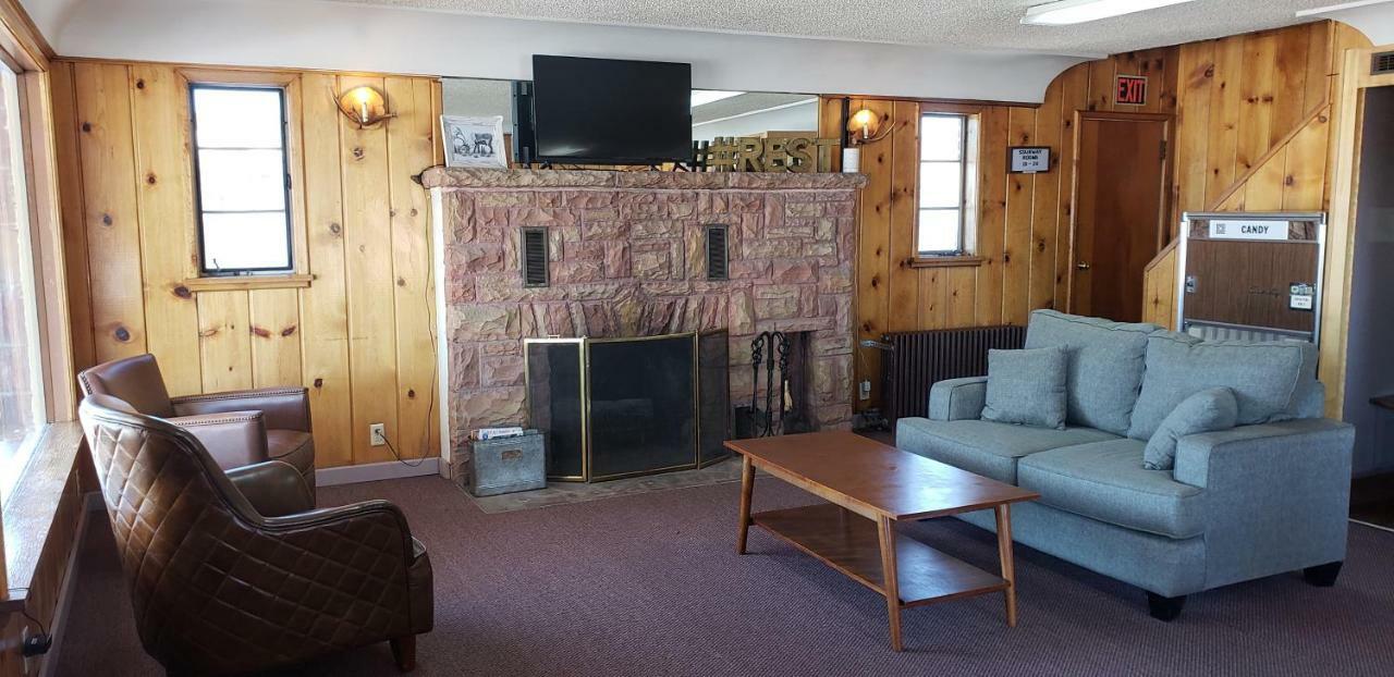 Caribou Lodge And Motel Soda Springs Esterno foto